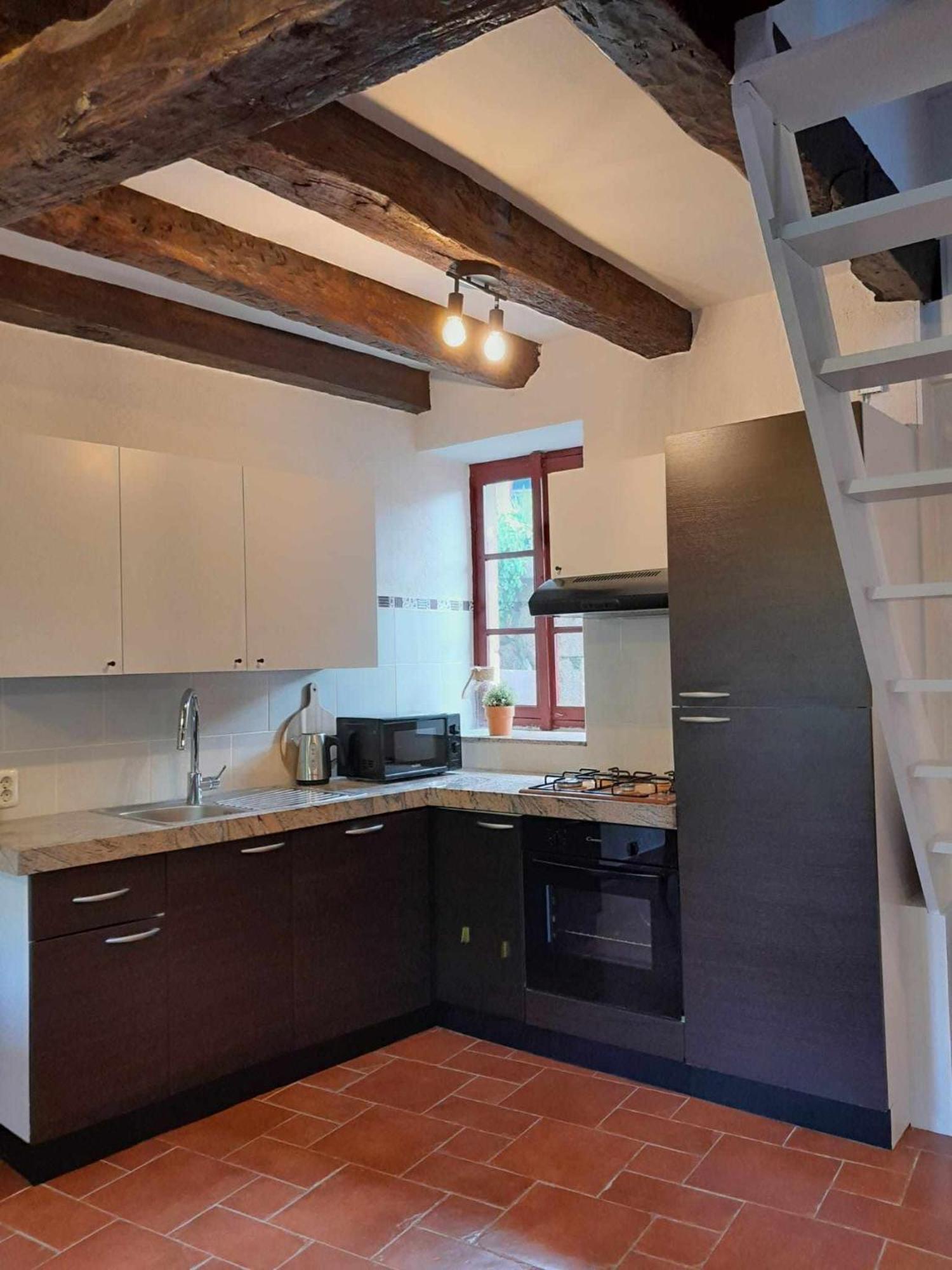 Gite "La Petite" Saint-Benoit-du-Sault エクステリア 写真